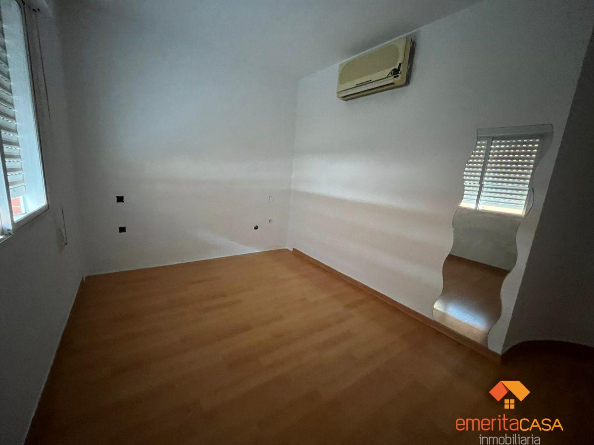 For sale of apartment in Badajoz