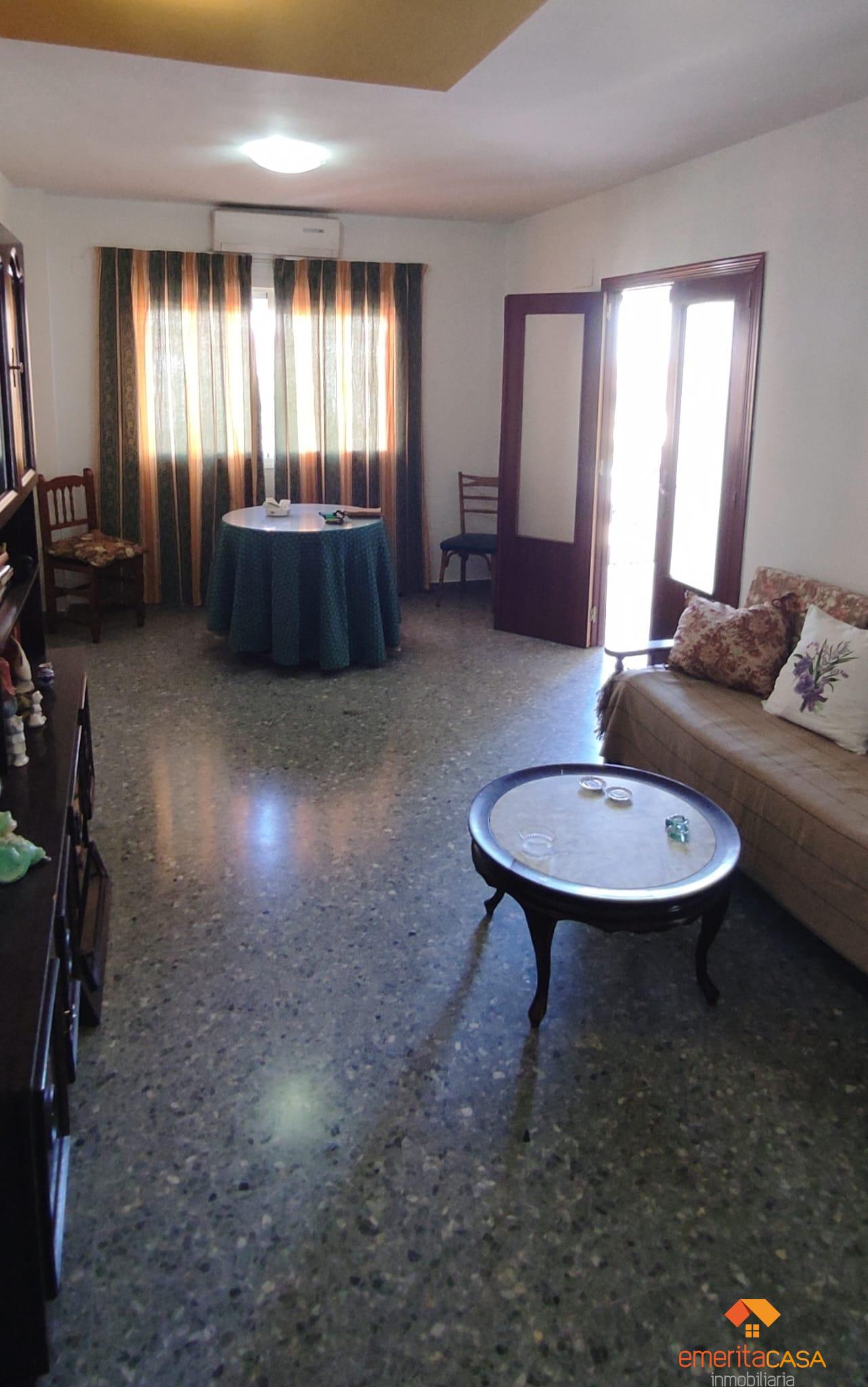 For sale of chalet in Mérida