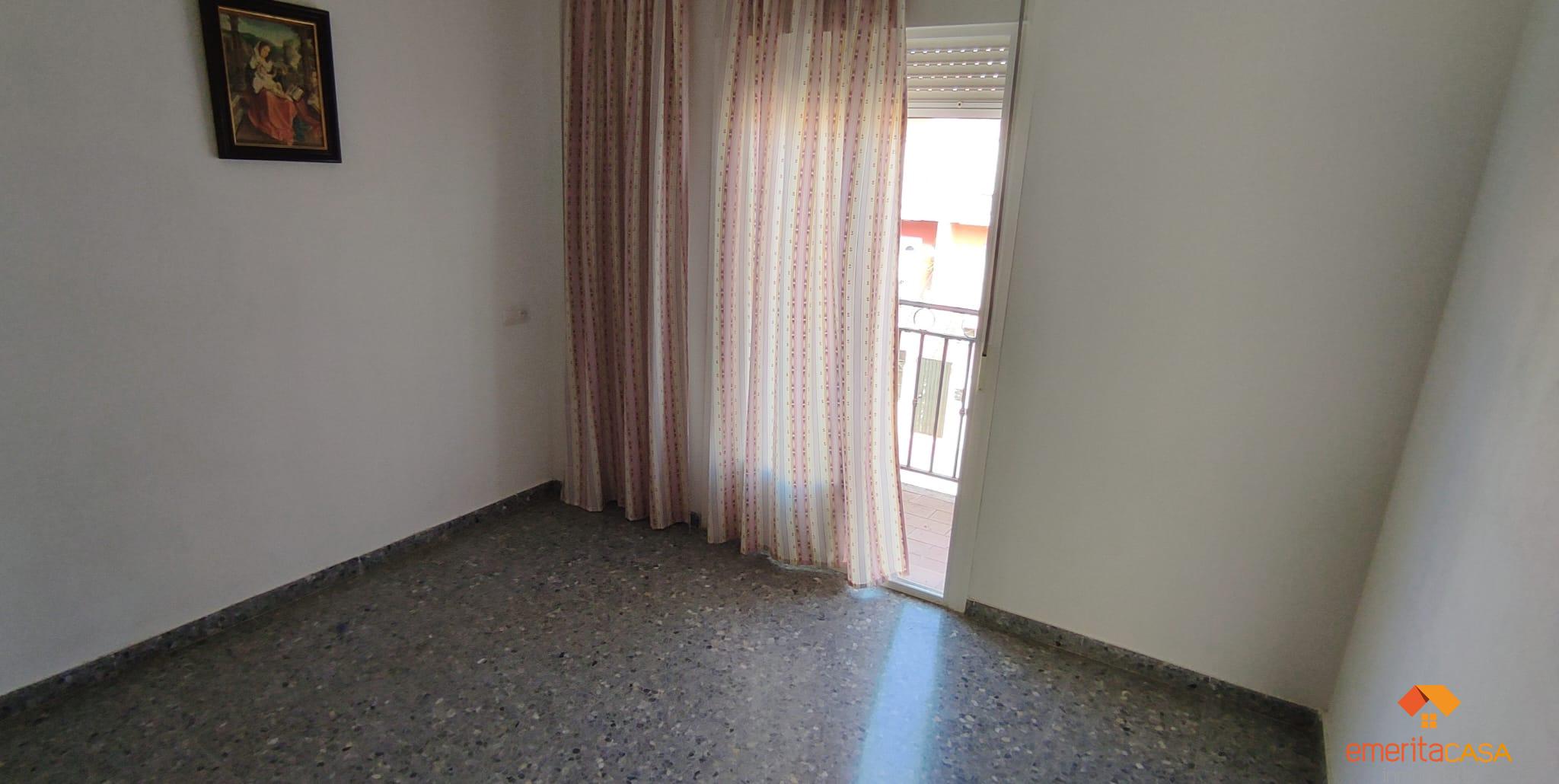 For sale of chalet in Mérida