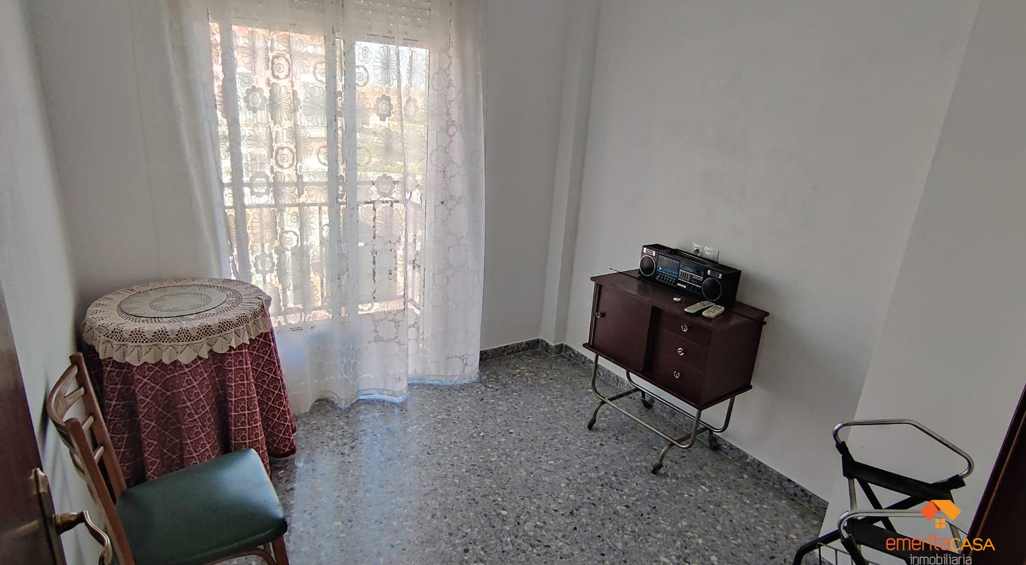For sale of chalet in Mérida