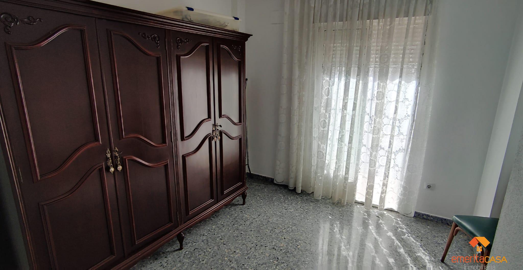 For sale of chalet in Mérida