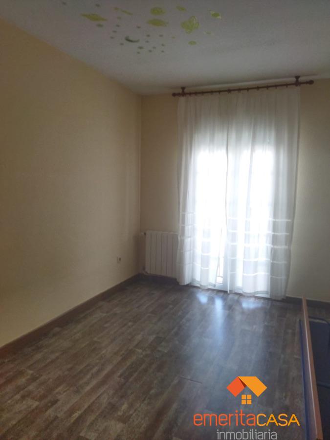 For sale of chalet in Mérida