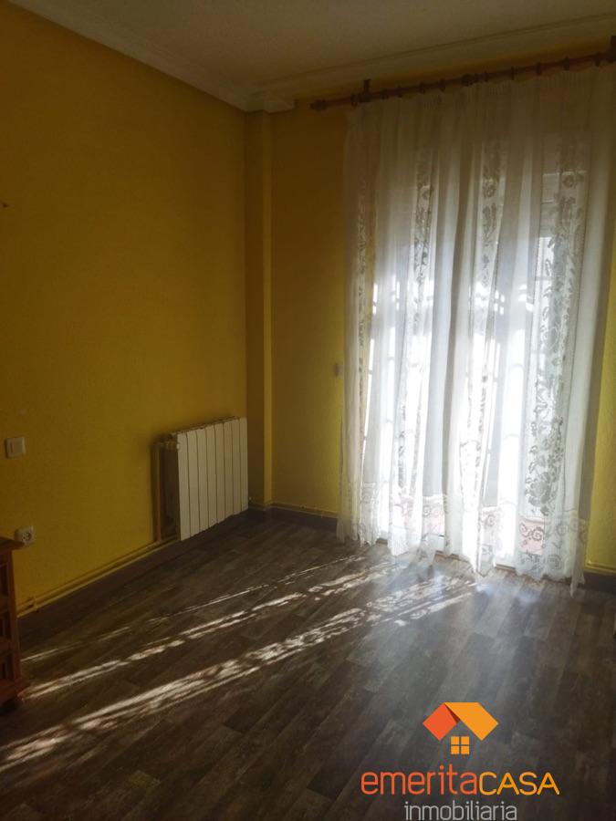 For sale of chalet in Mérida