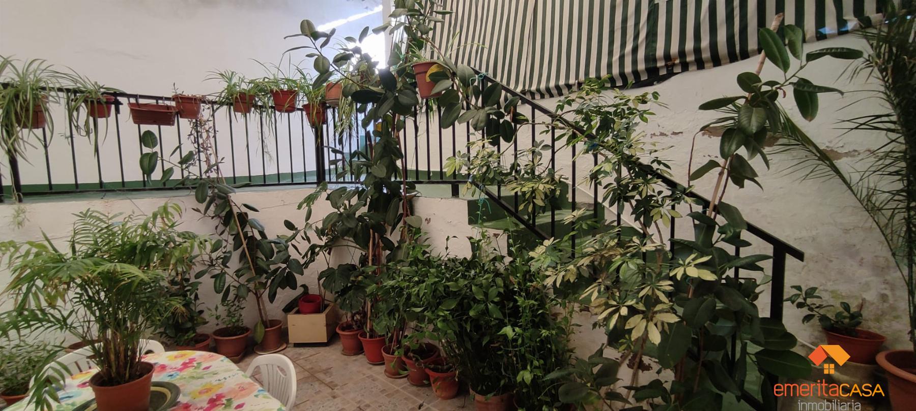 For sale of house in Valverde de Mérida
