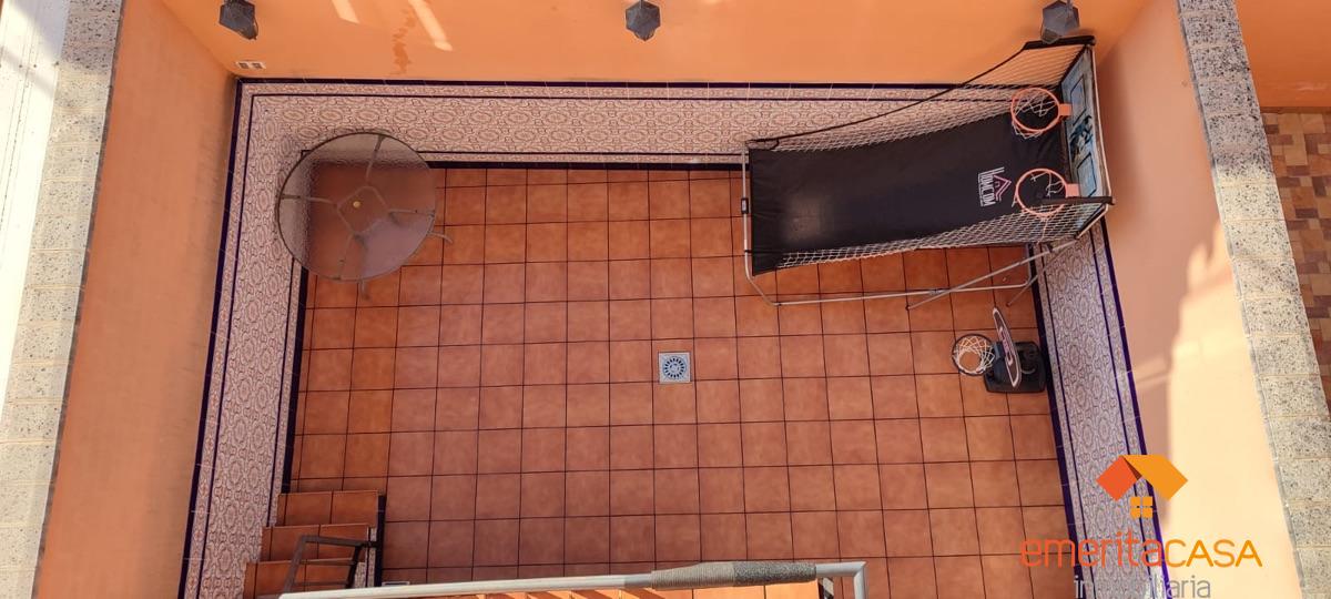 For sale of chalet in Mérida