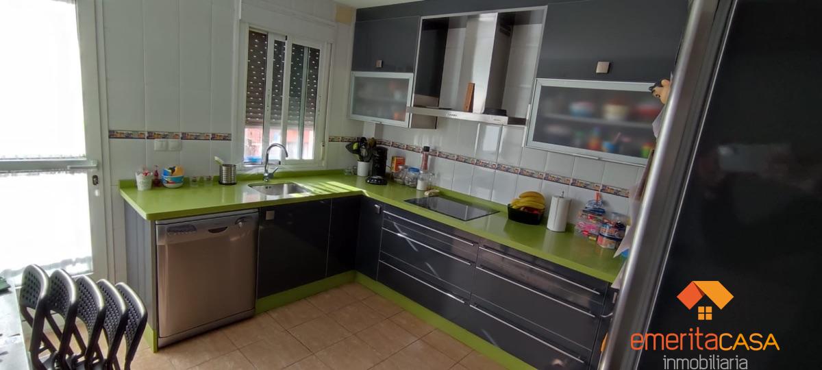 For sale of chalet in Mérida