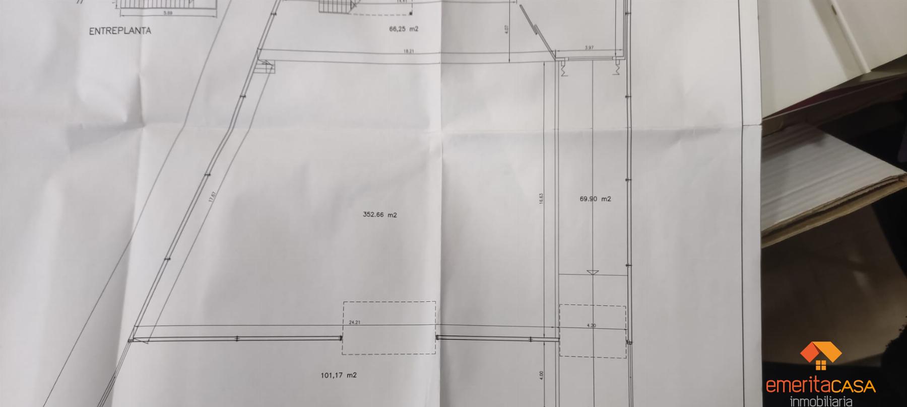 For sale of industrial plant/warehouse in Trujillanos