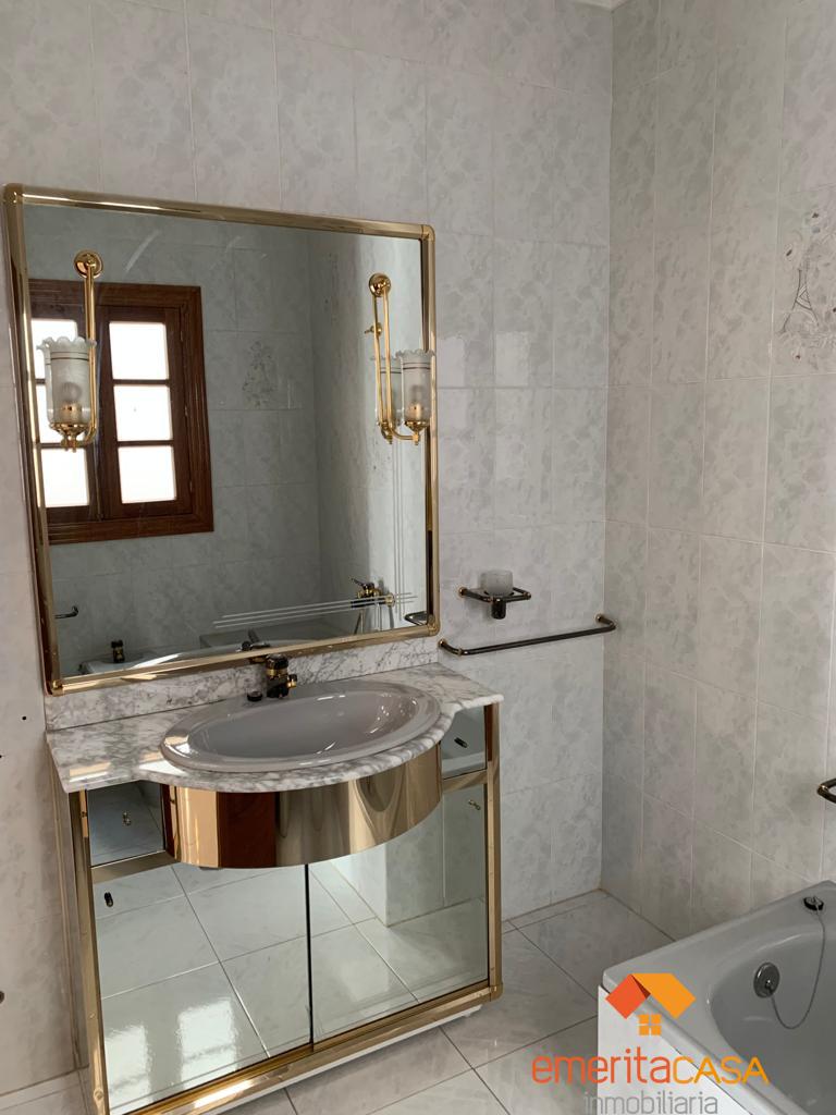 For sale of house in Calamonte