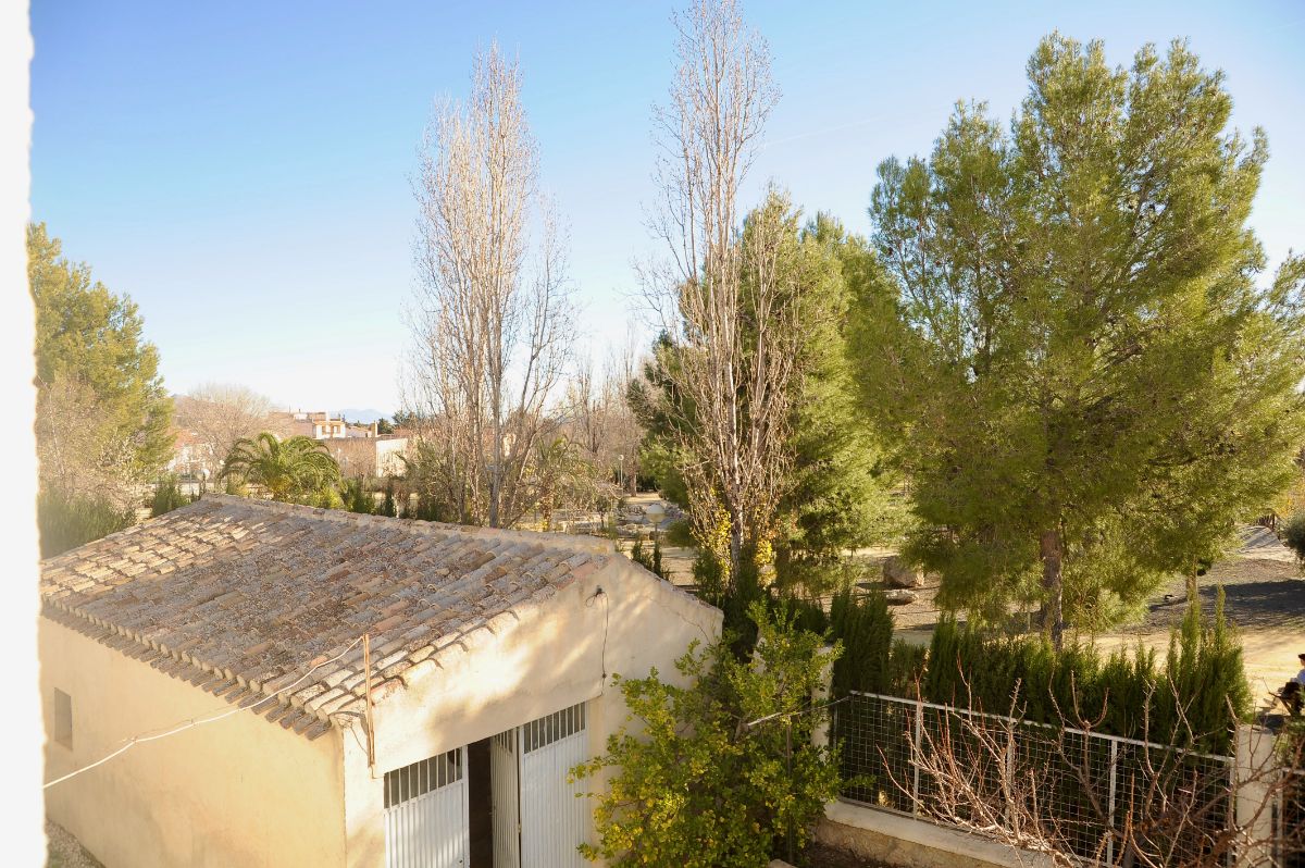 For sale of house in Vélez-Rubio