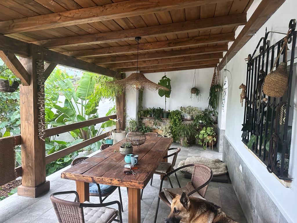 For sale of house in Alameda