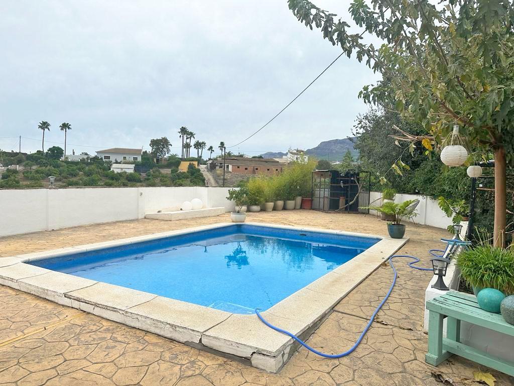 For sale of house in Alameda