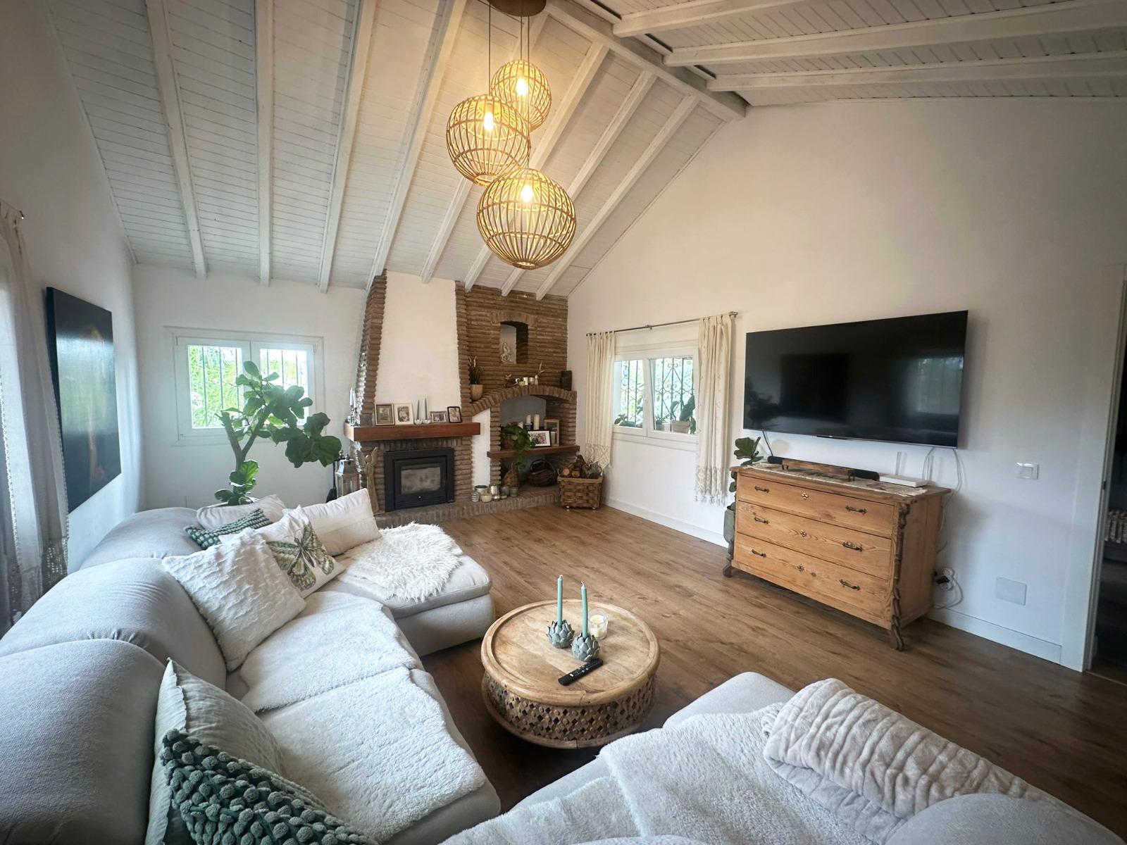 For sale of house in Alameda