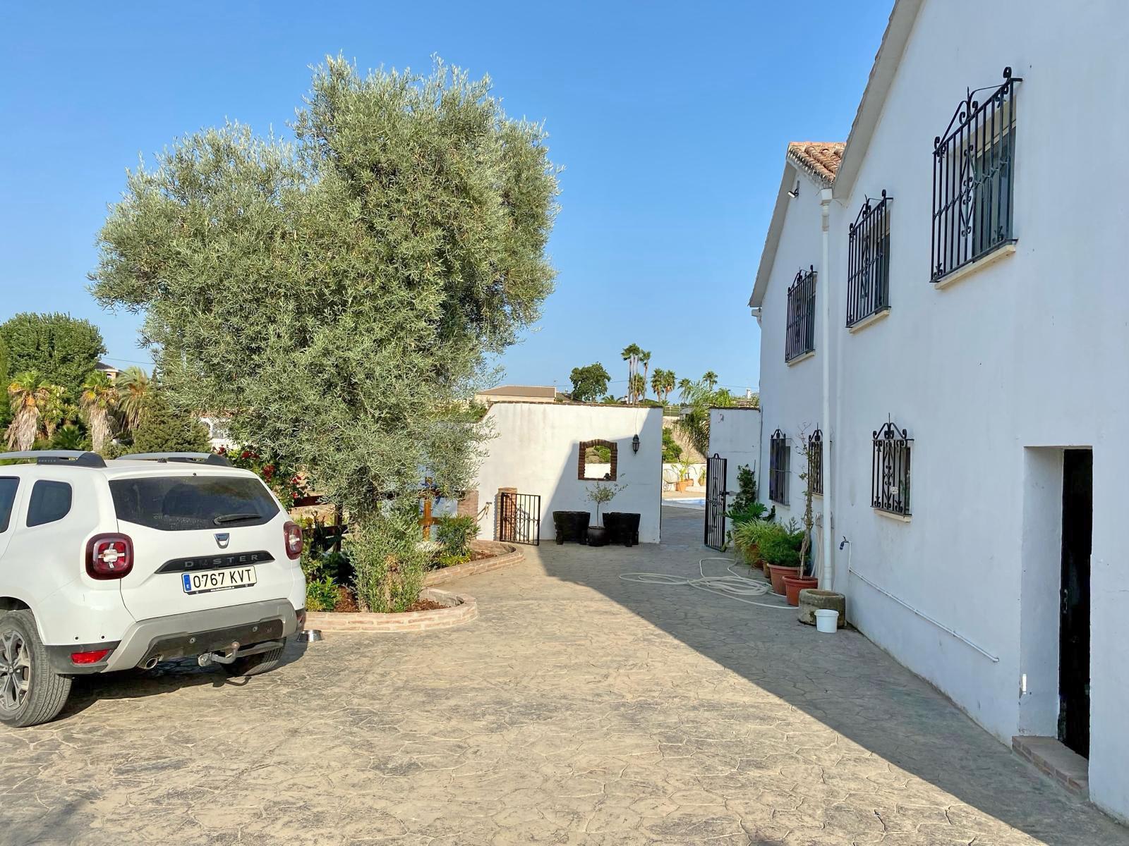 For sale of house in Alameda