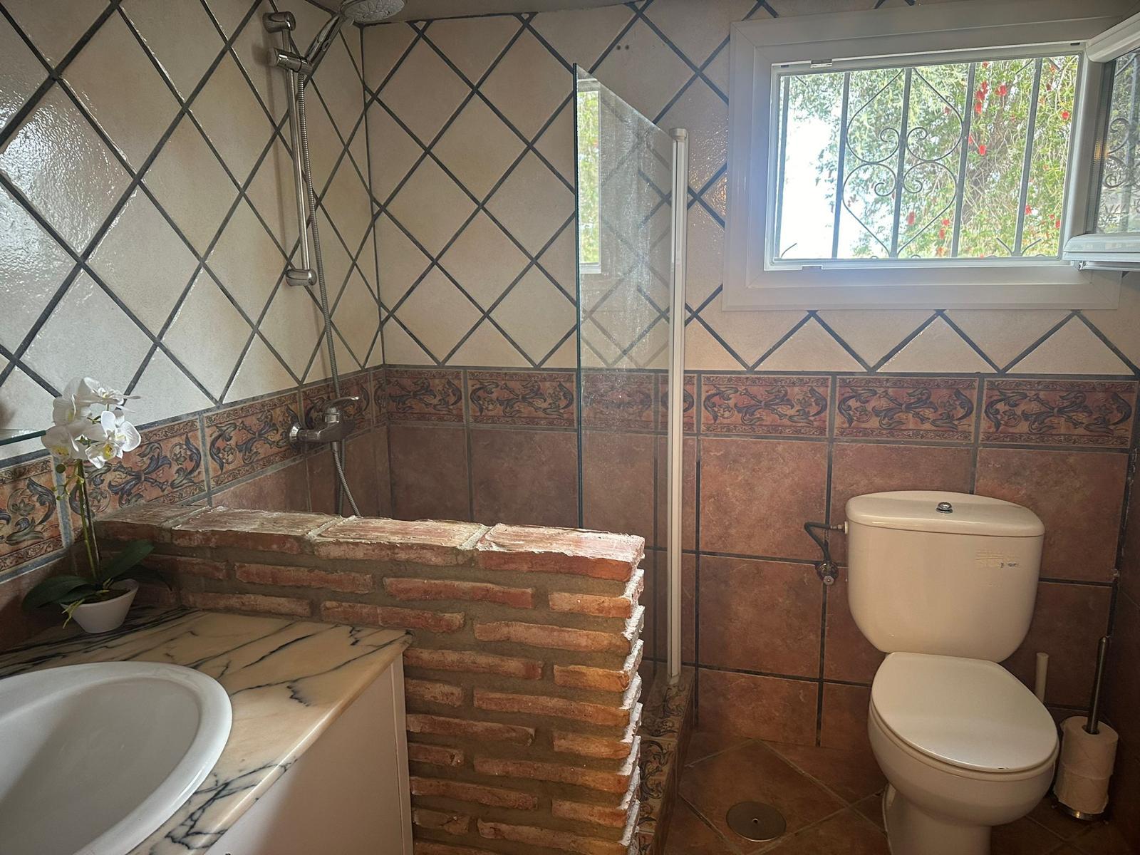 For sale of house in Alameda