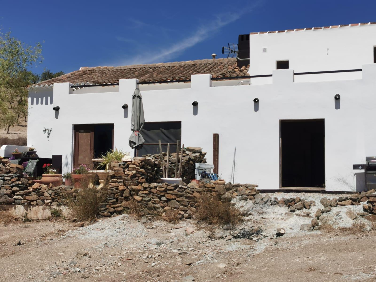 For sale of house in Oria