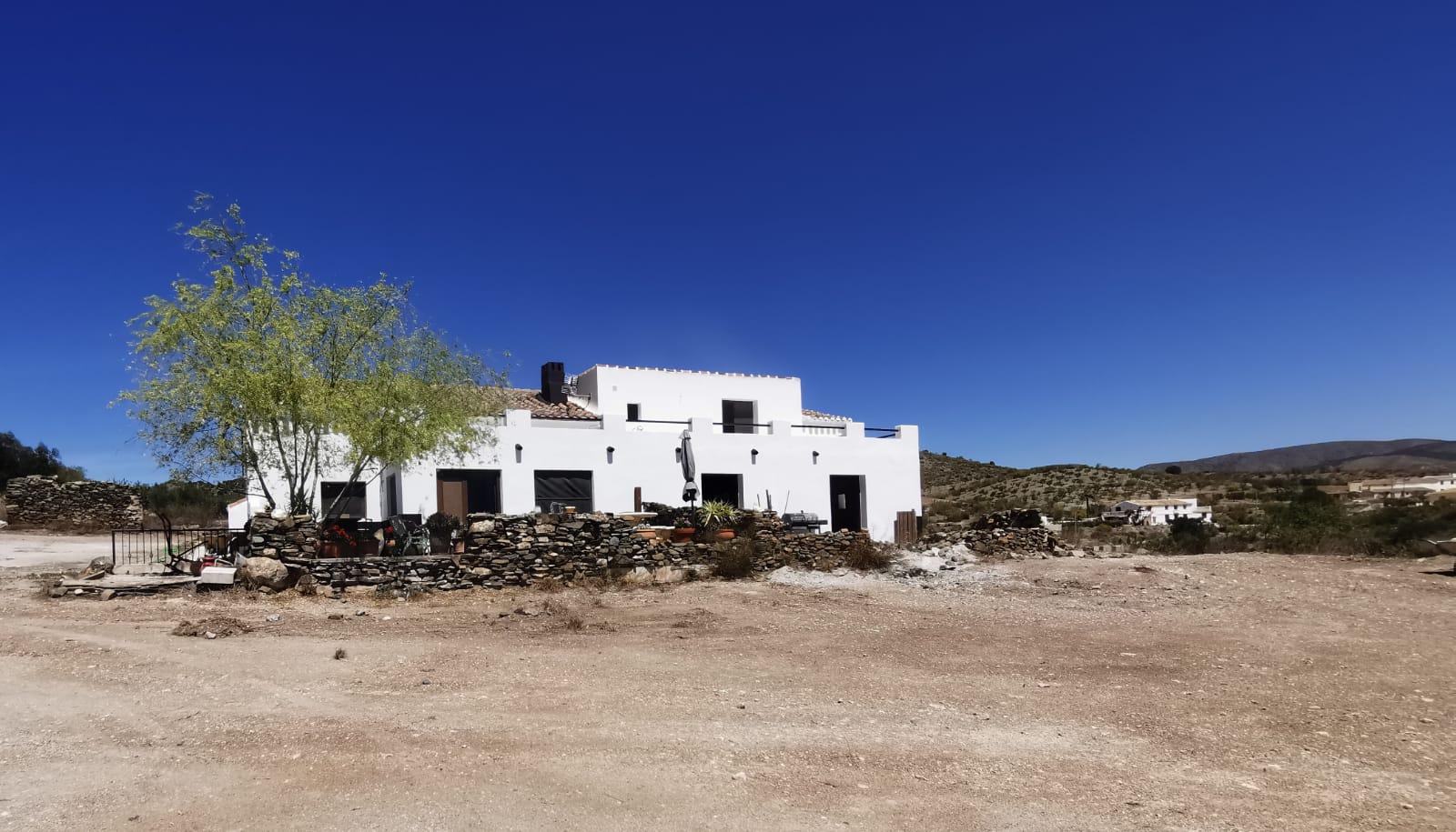 For sale of house in Oria