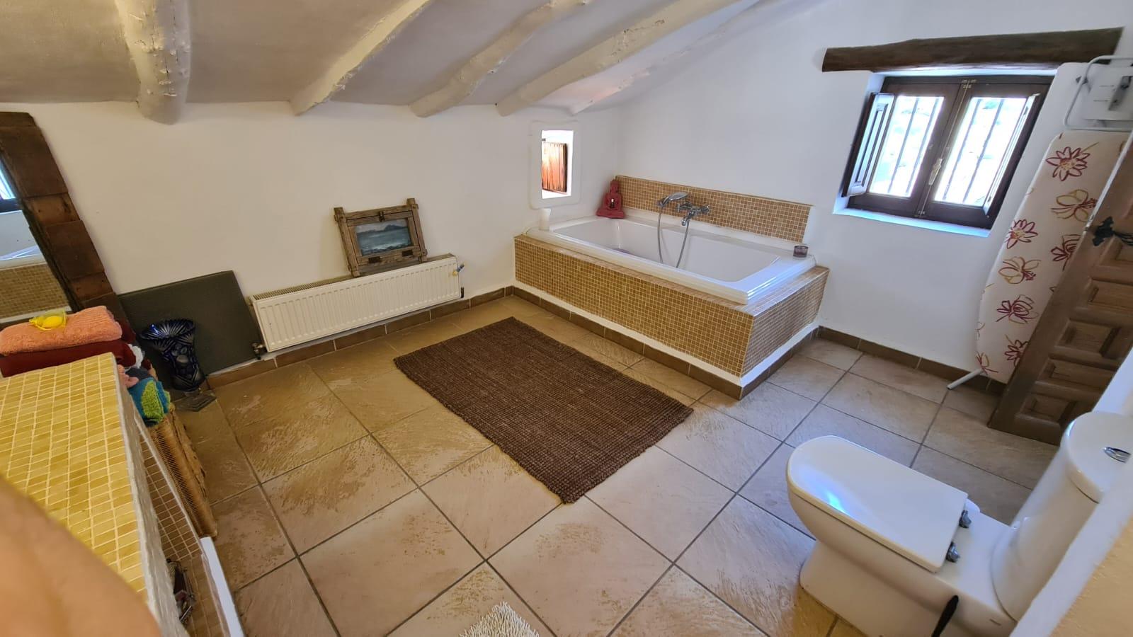 For sale of house in Oria
