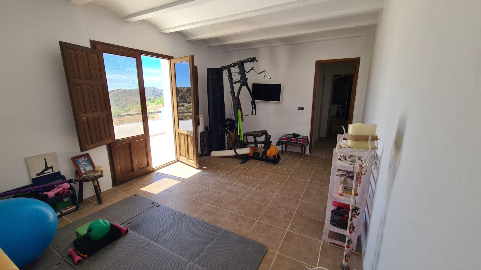 For sale of house in Oria