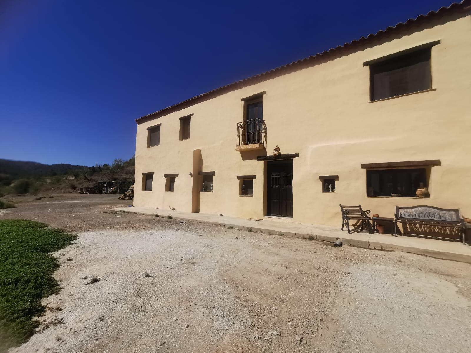 For sale of  in Chirivel
