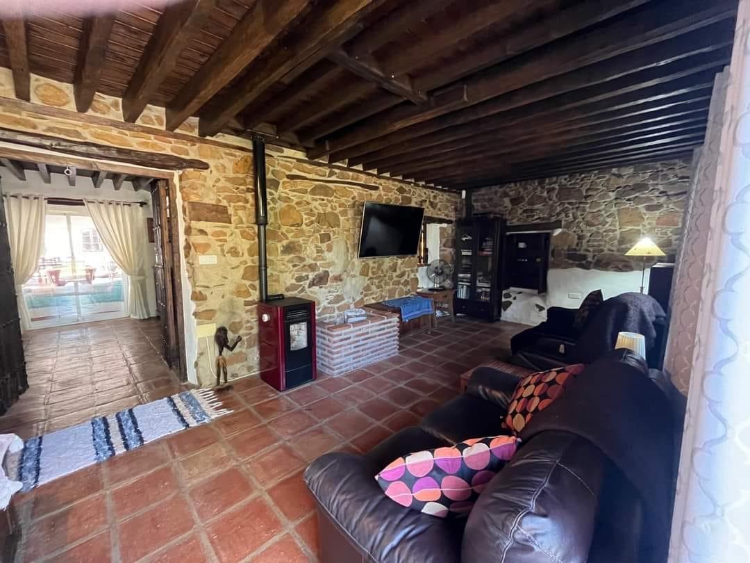 For sale of house in Riogordo
