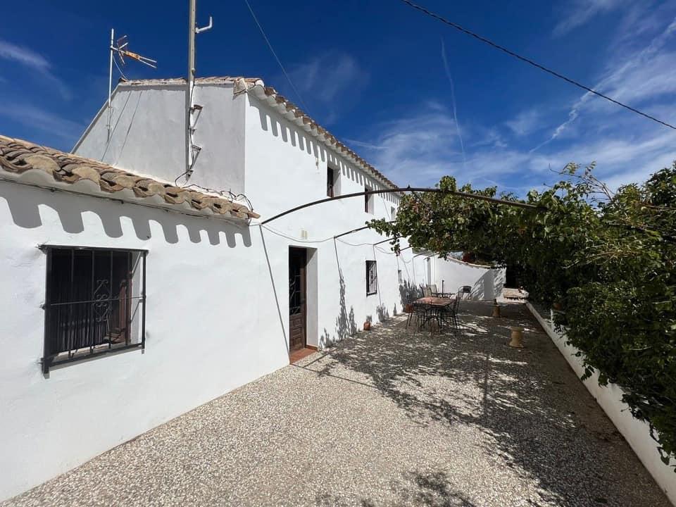 For sale of house in Puerto Lumbreras