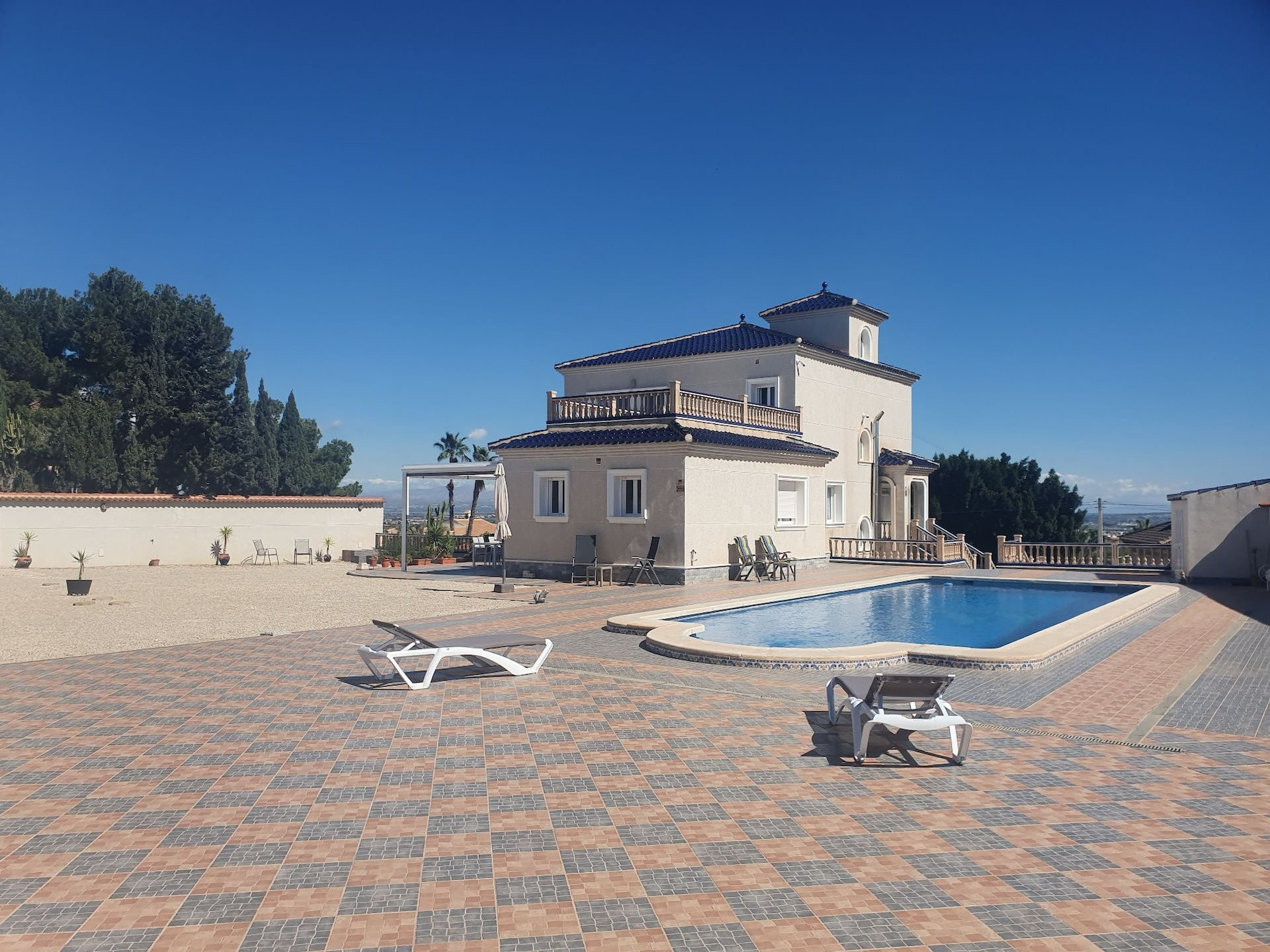 For sale of villa in Algorfa