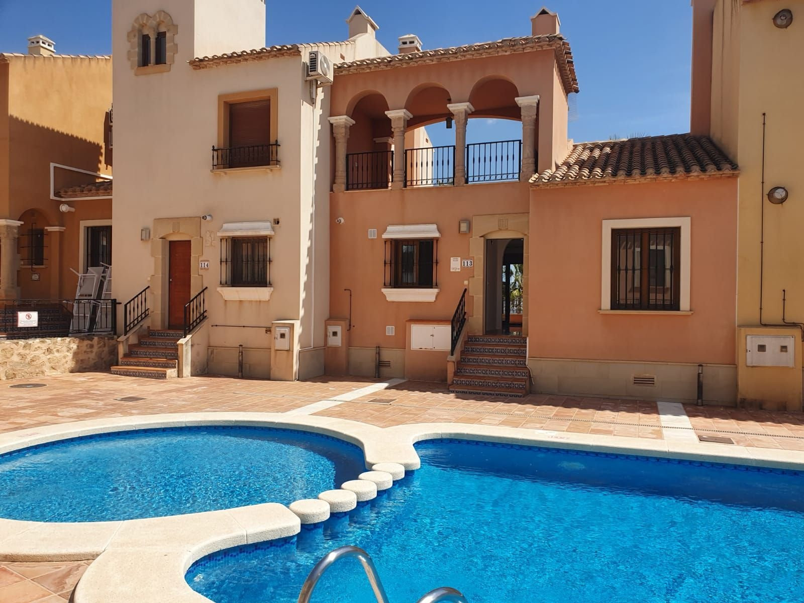 For sale of chalet in Algorfa