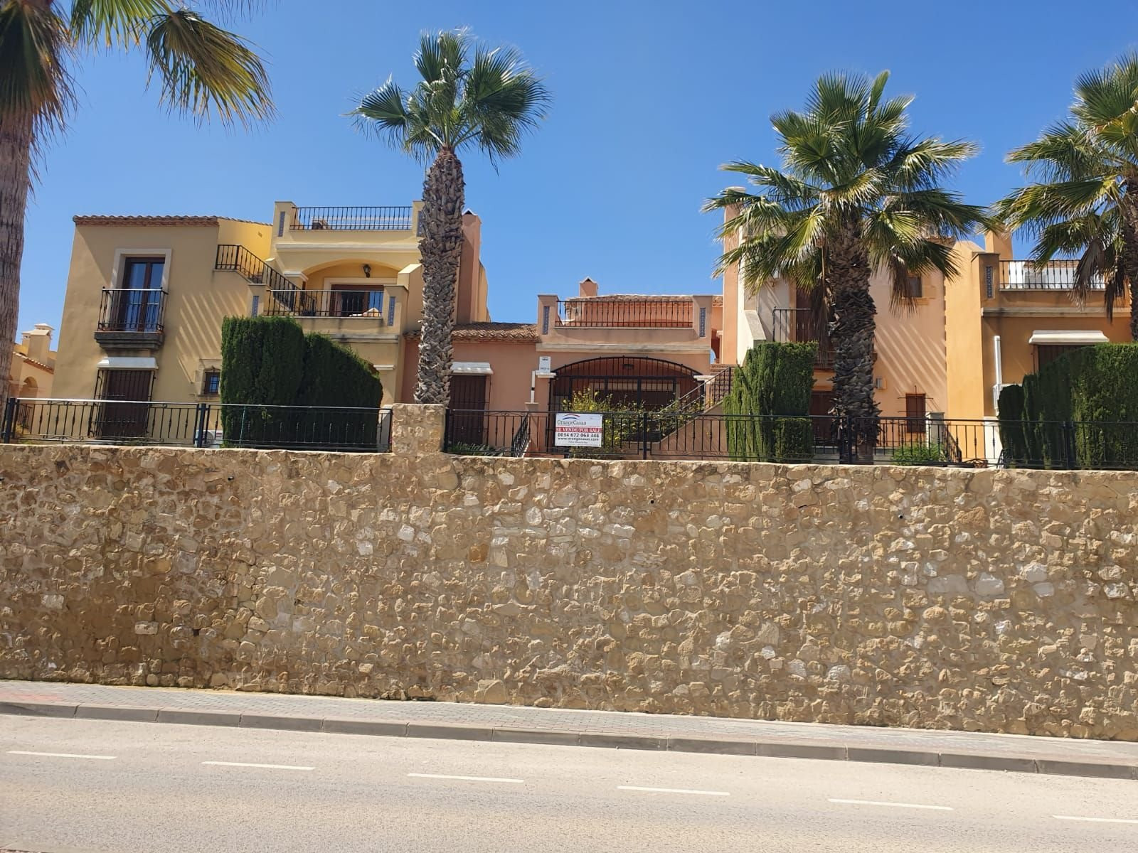 For sale of chalet in Algorfa