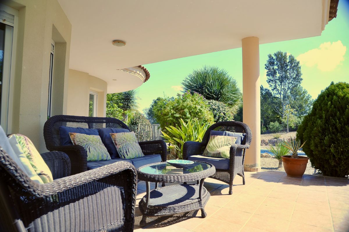 For sale of villa in Vera