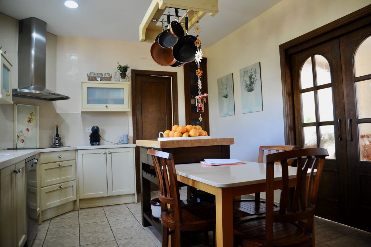 For sale of villa in Vera