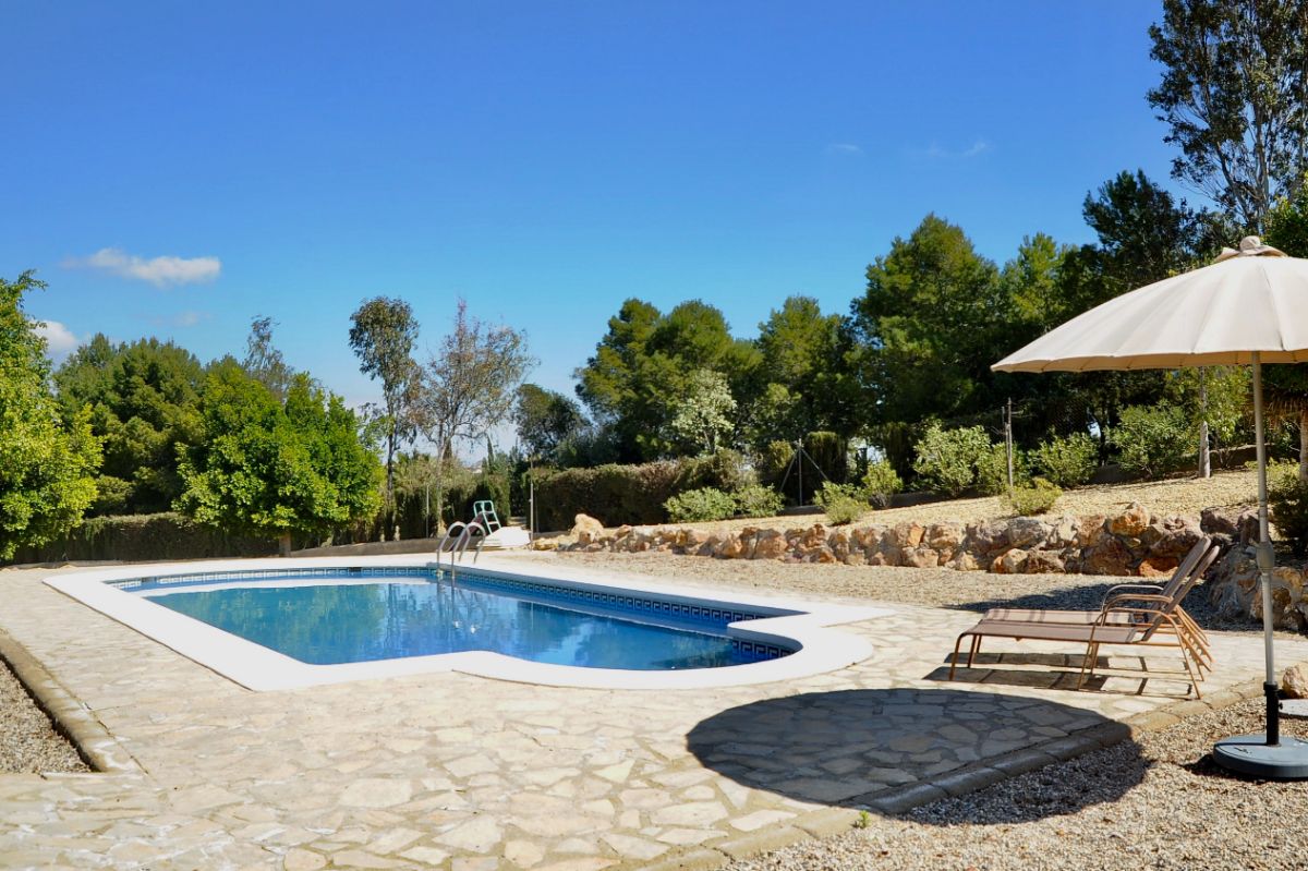 For sale of villa in Vera