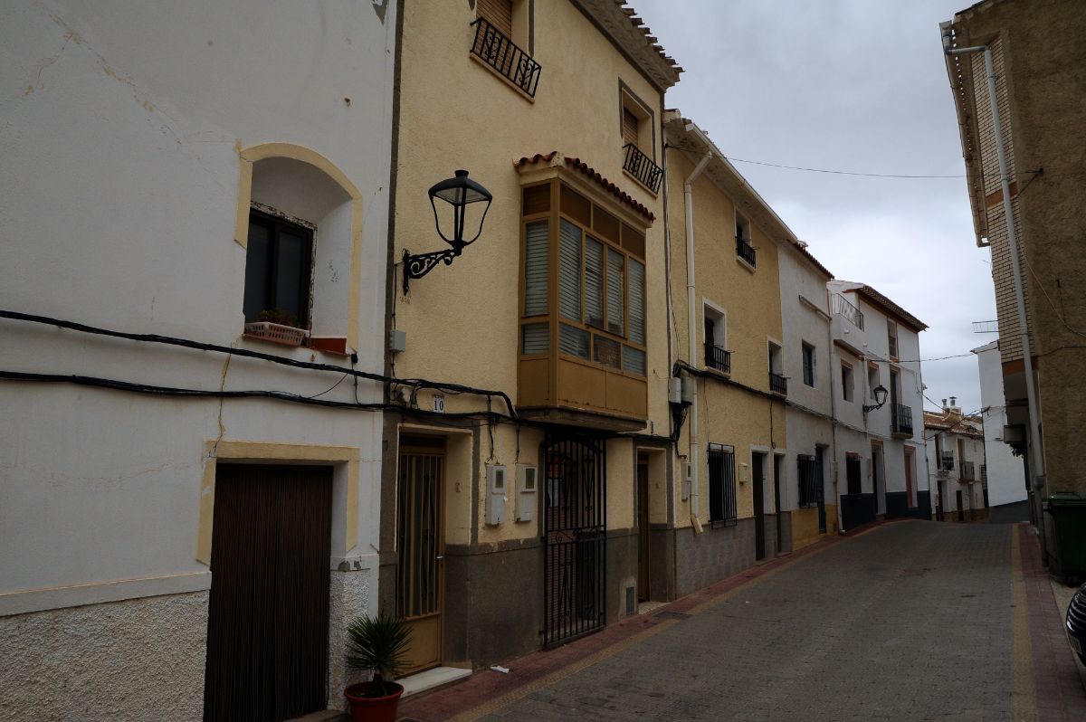 For sale of house in Vélez-Blanco