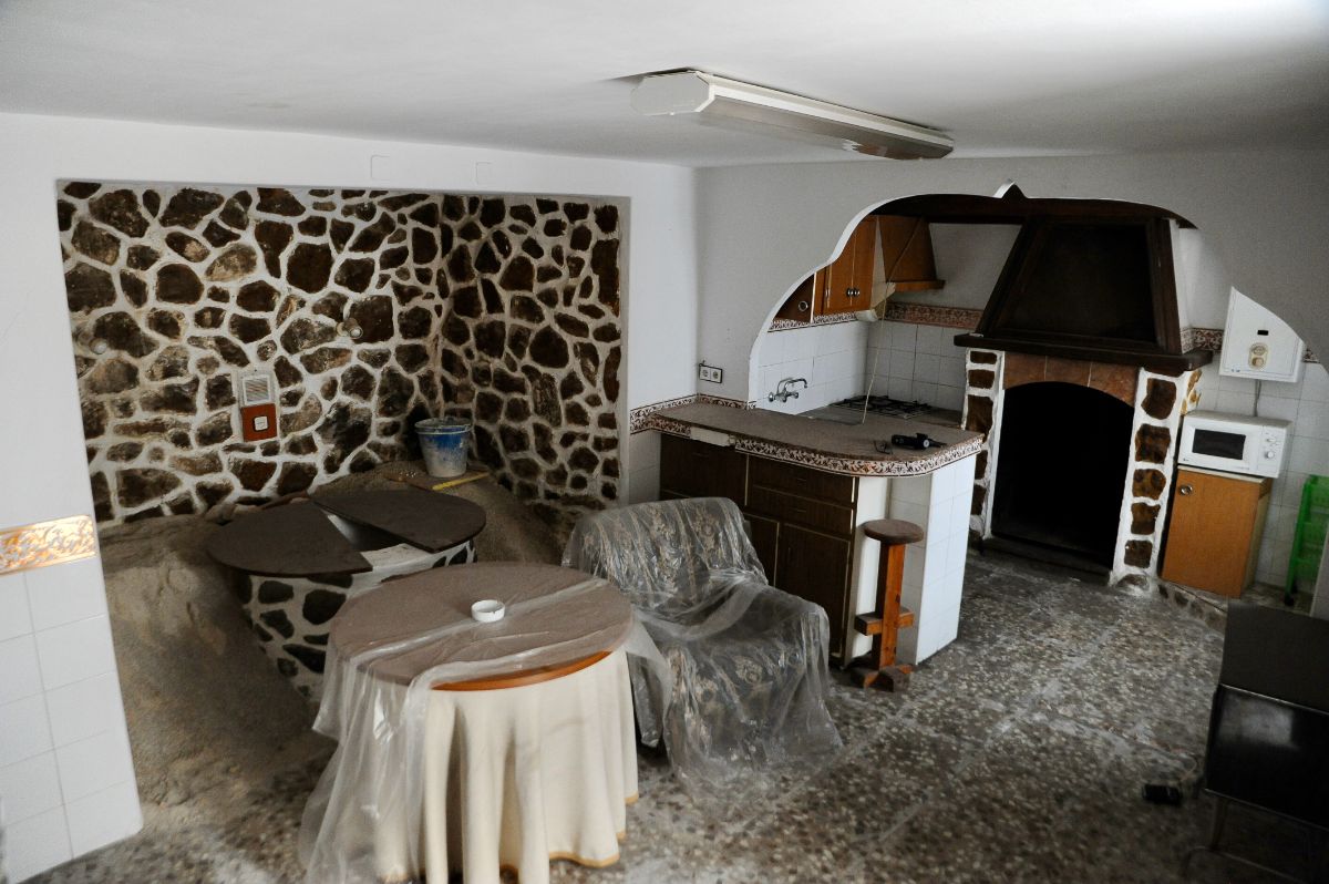 For sale of house in Vélez-Blanco