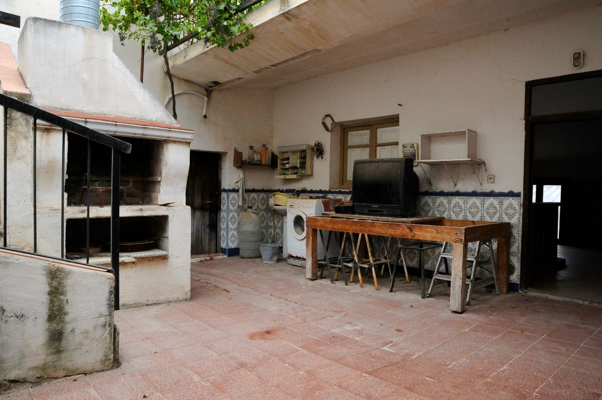 For sale of house in Vélez-Blanco