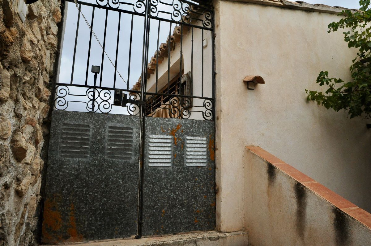 For sale of house in Vélez-Blanco