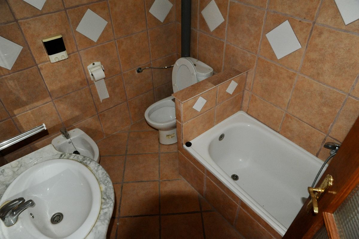For sale of house in Vélez-Blanco