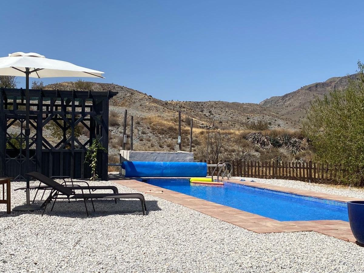 For sale of hotel in Oria