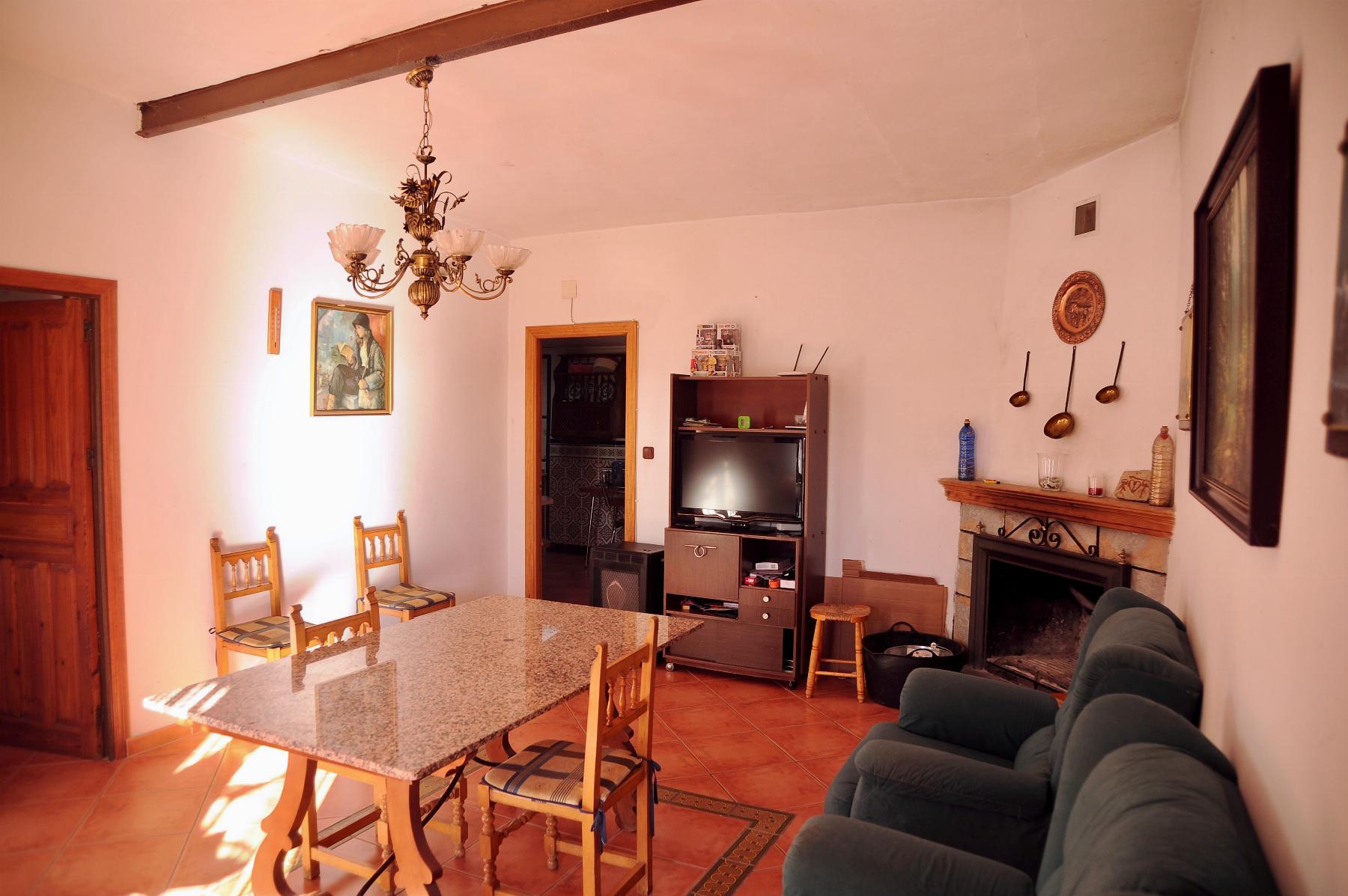 For sale of house in Vélez-Rubio