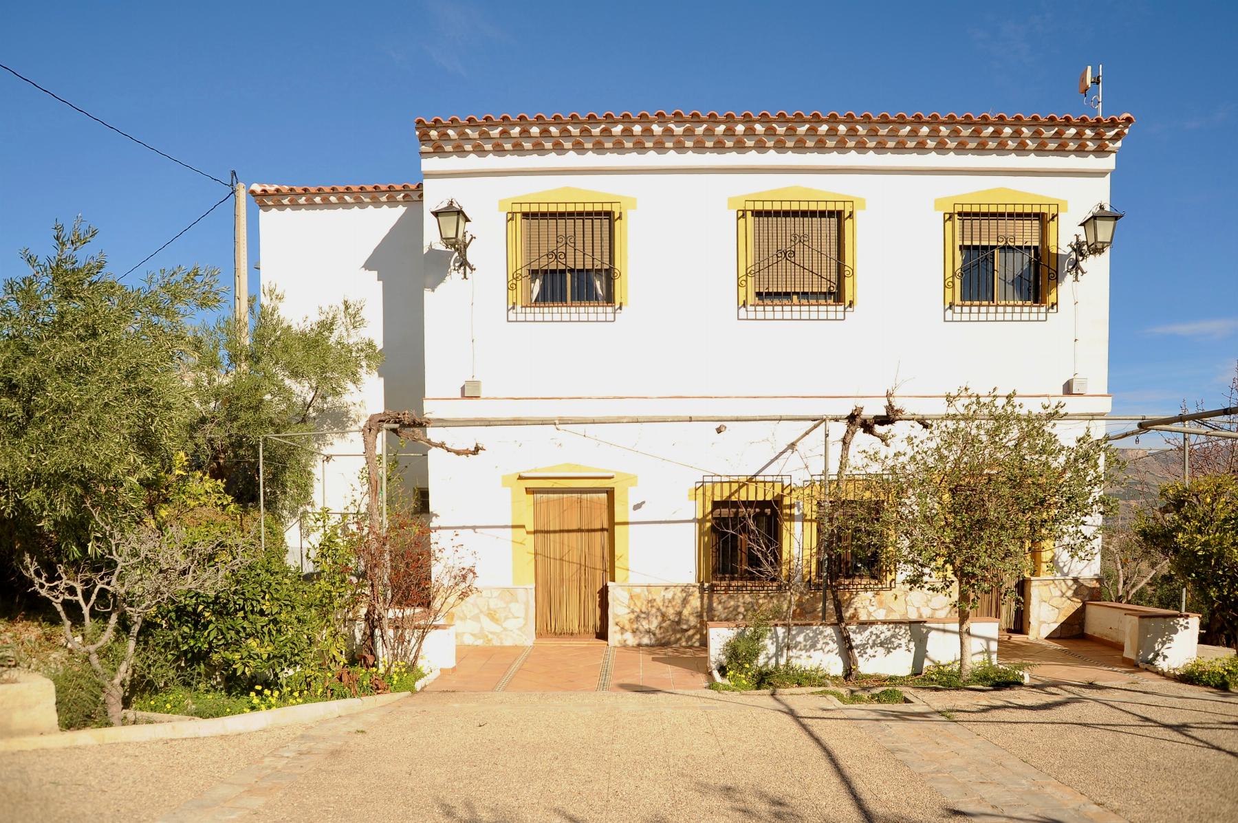 For sale of house in Vélez-Rubio