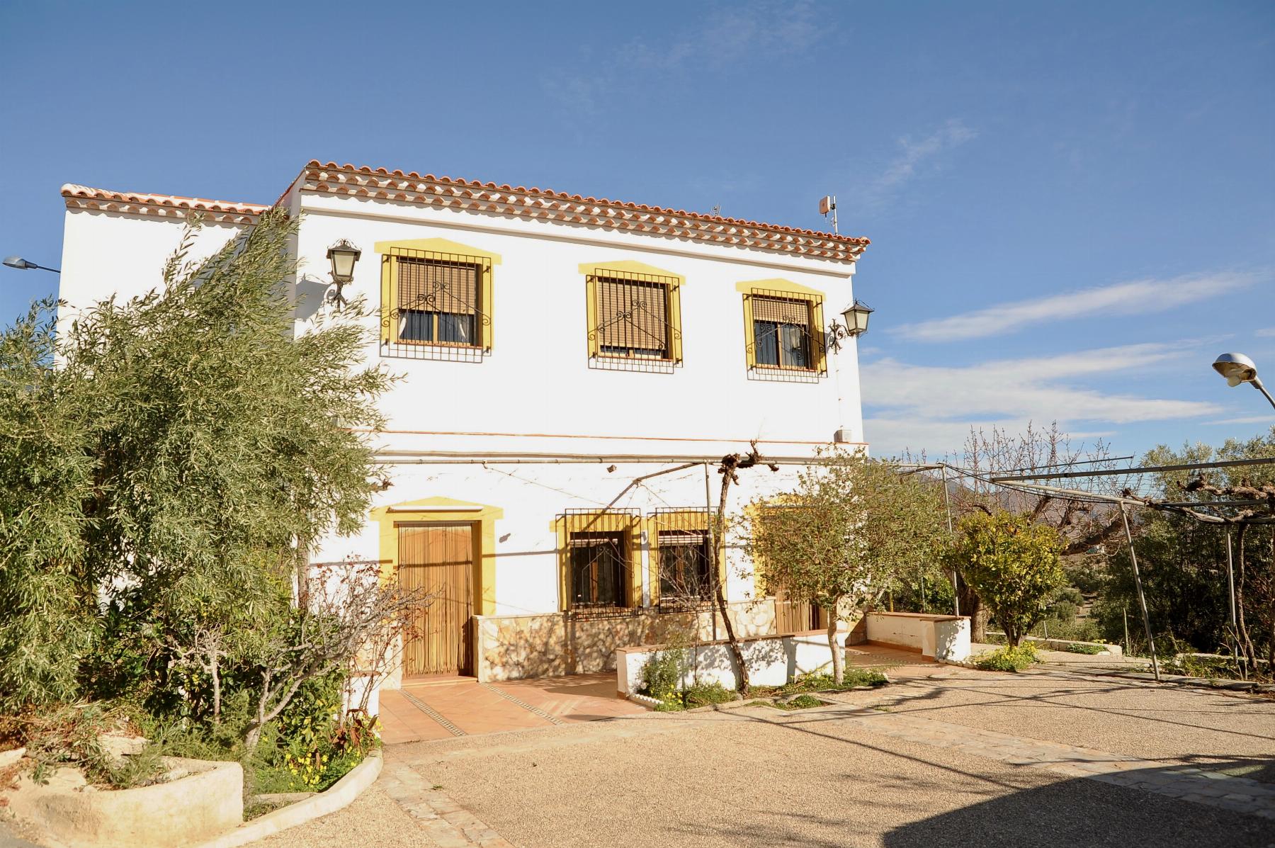 For sale of house in Vélez-Rubio