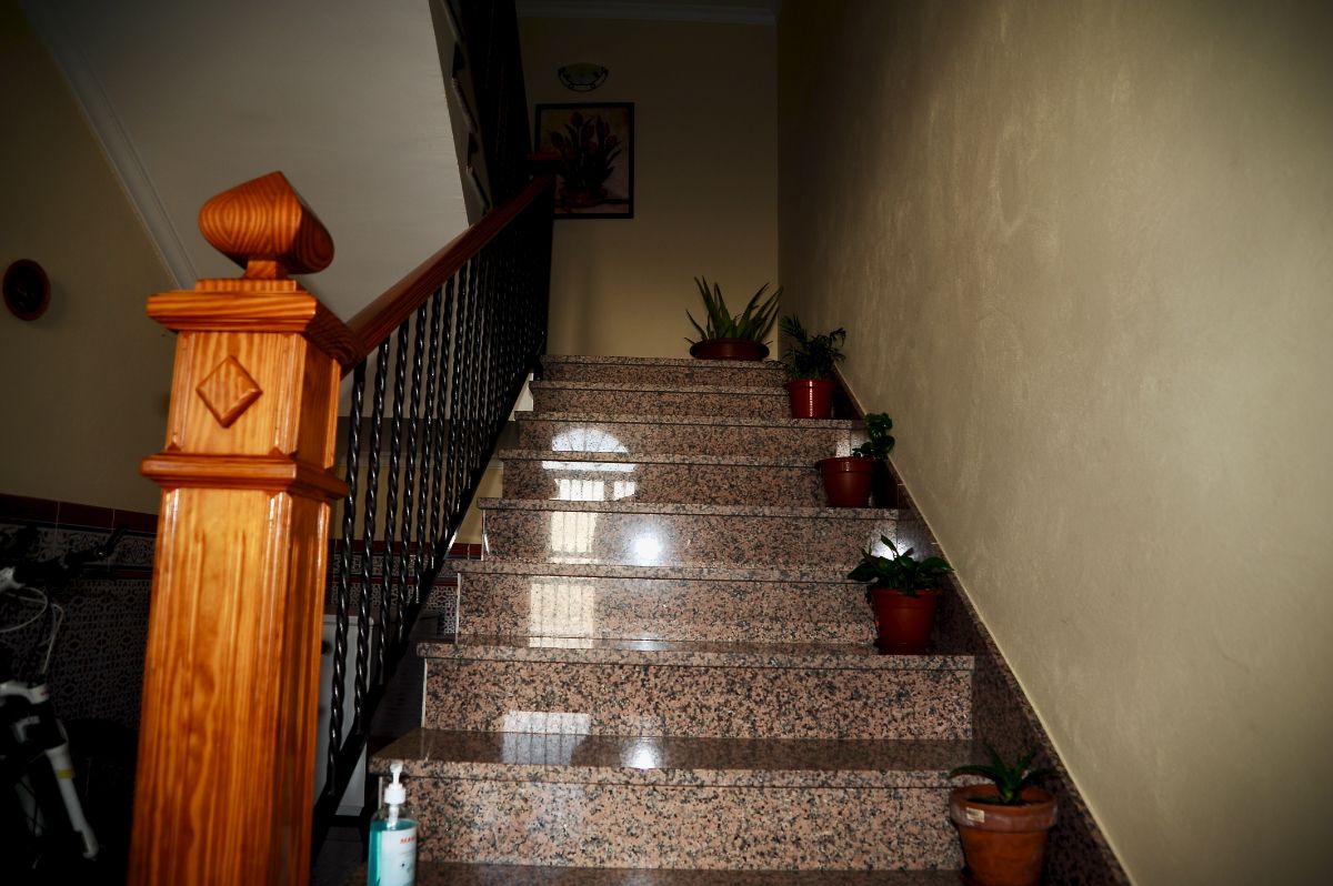 For sale of apartment in Vélez-Rubio