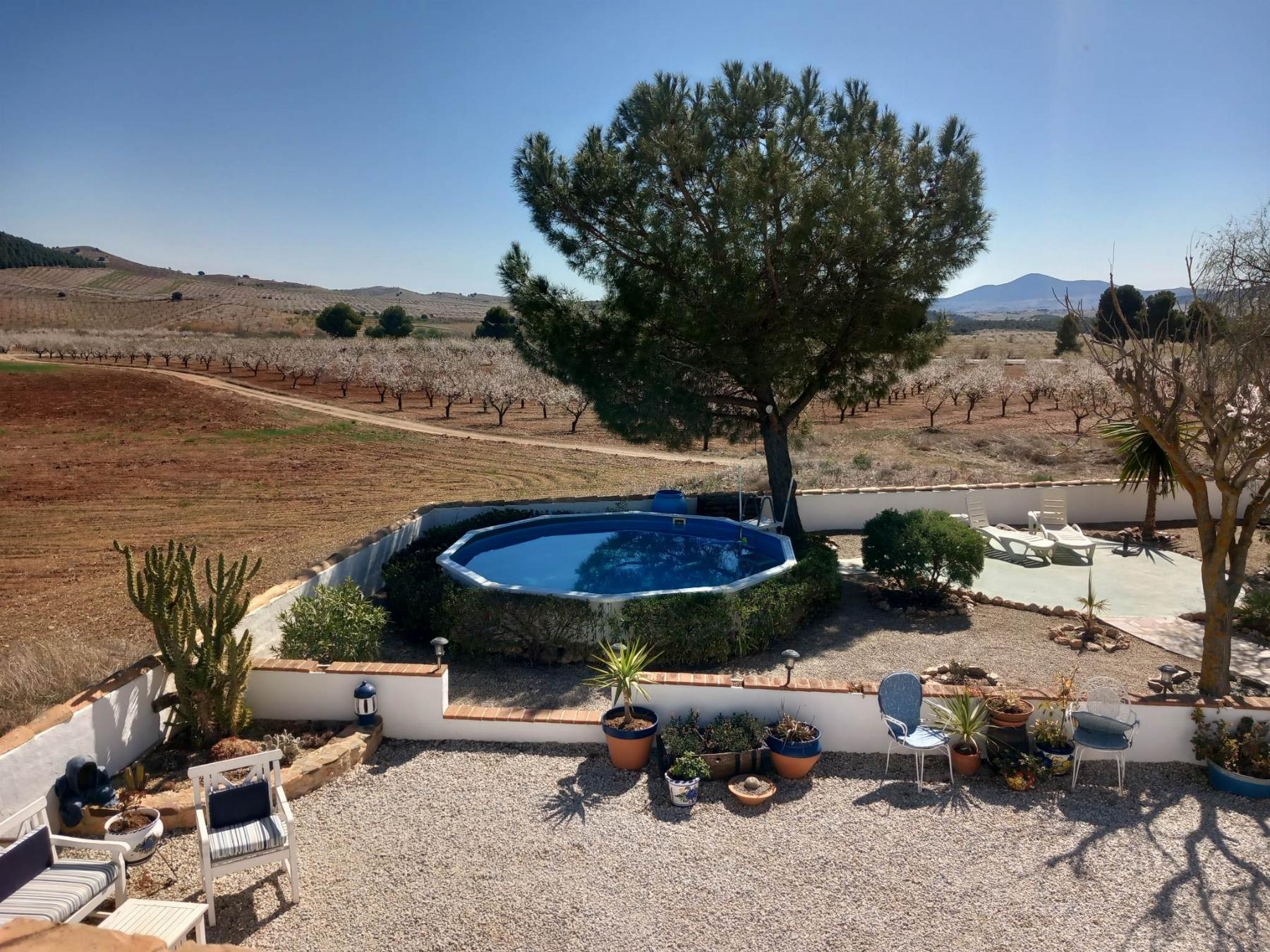 For sale of masia in Vélez-Rubio