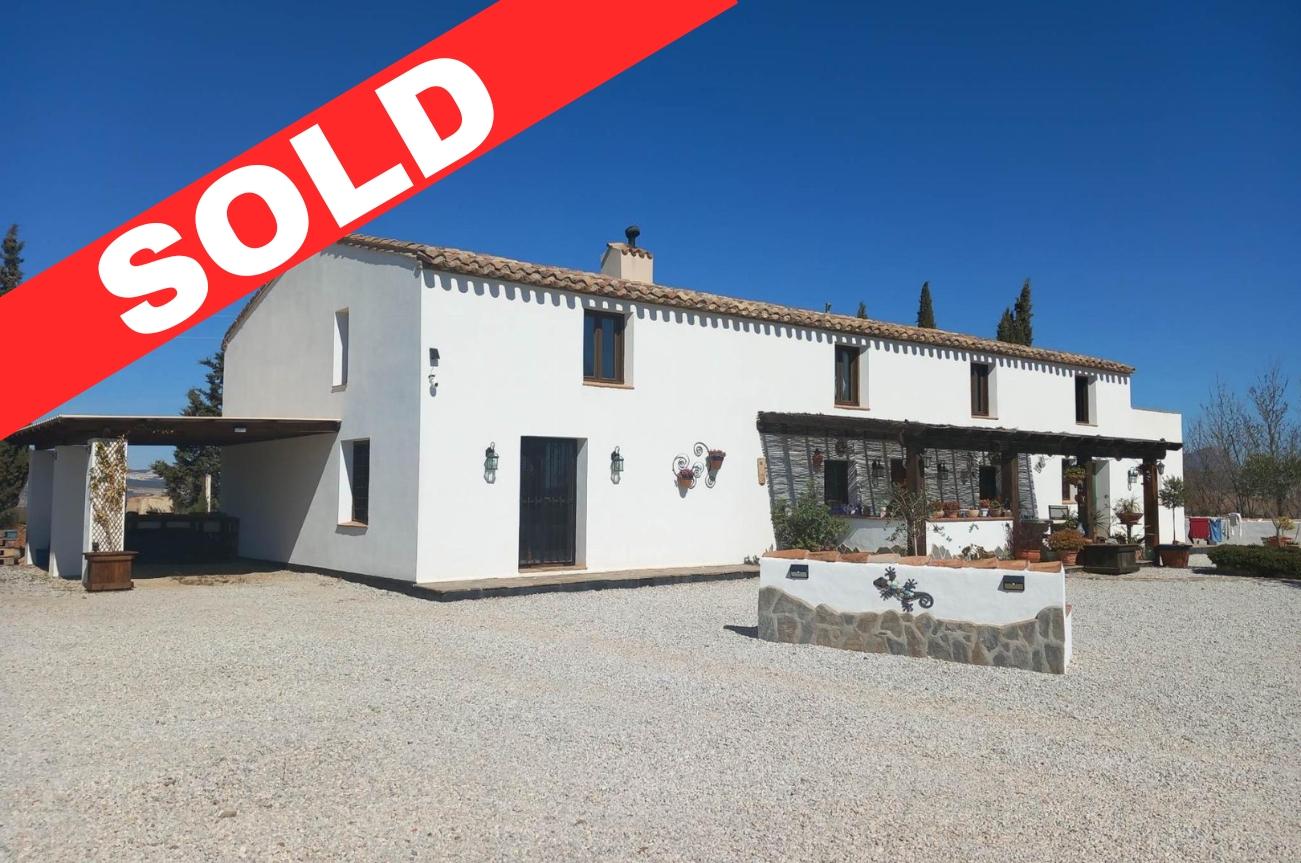 For sale of masia in Vélez-Rubio