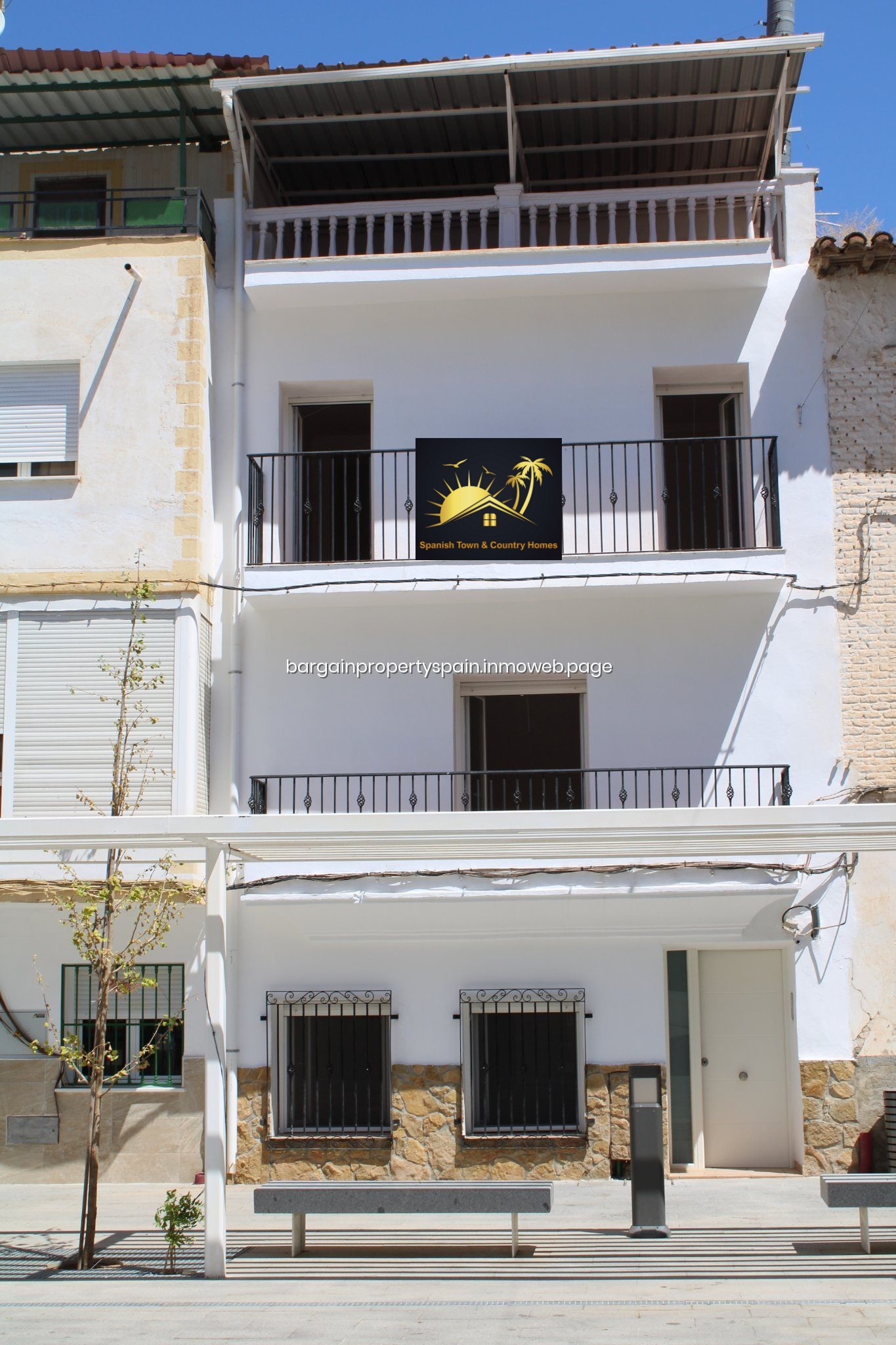 For sale of building in Zújar