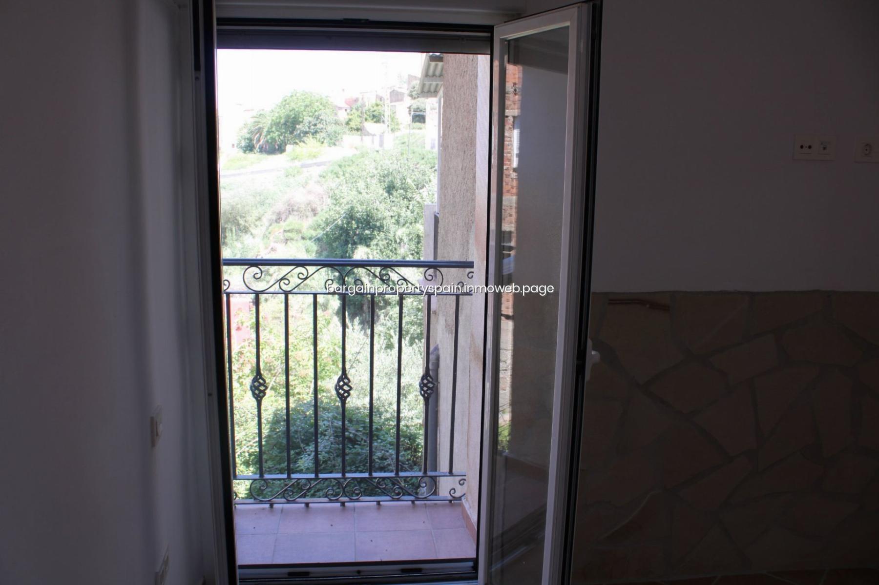 For sale of building in Zújar