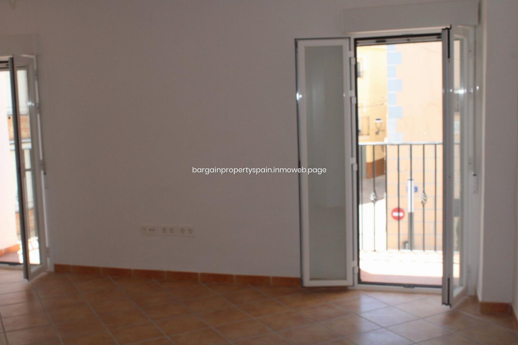 For sale of building in Zújar