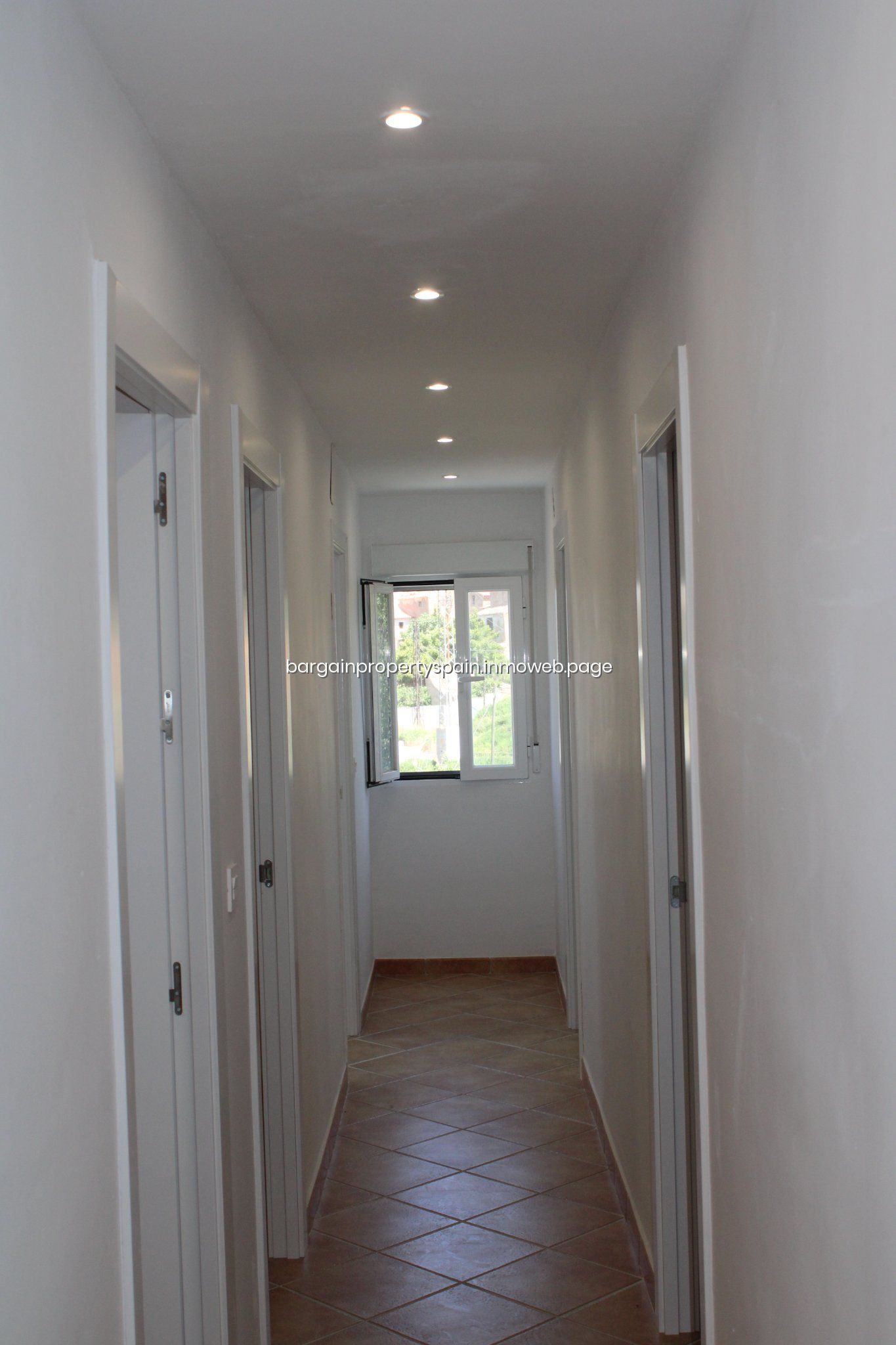 For sale of building in Zújar