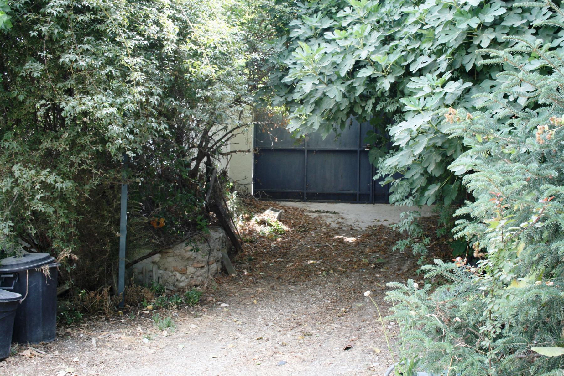 Myynti
 from
 maatila
 sisään

 Castilléjar