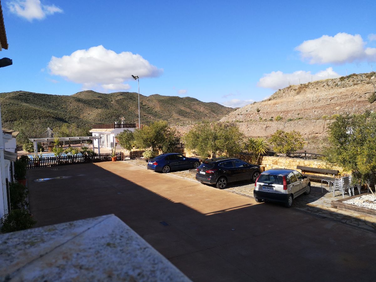 For sale of hotel in Taberno
