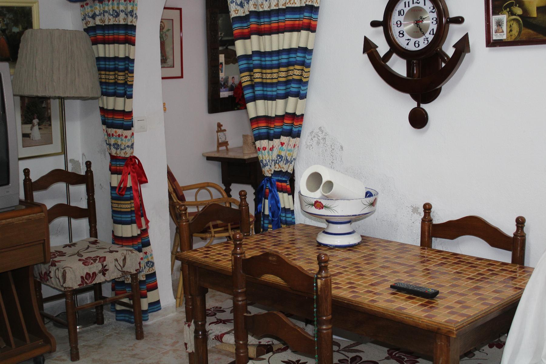 For sale of house in Castilléjar